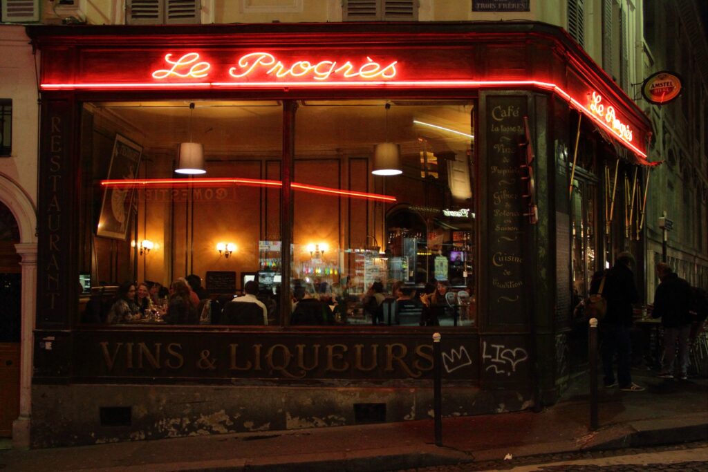 Which Coffee Shops in Montmartre Are Local Favorites : Paris's Instagram-Famous Cafés? 2 Coffee Shops in Montmartre